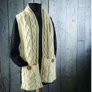 NEW WITH TAGS. IRISH Galway Bay Pocket Scarf